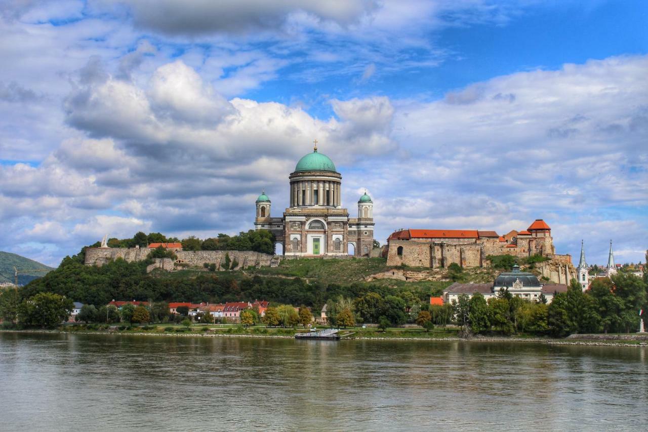 Gardenia Apartman Esztergom Exterior foto